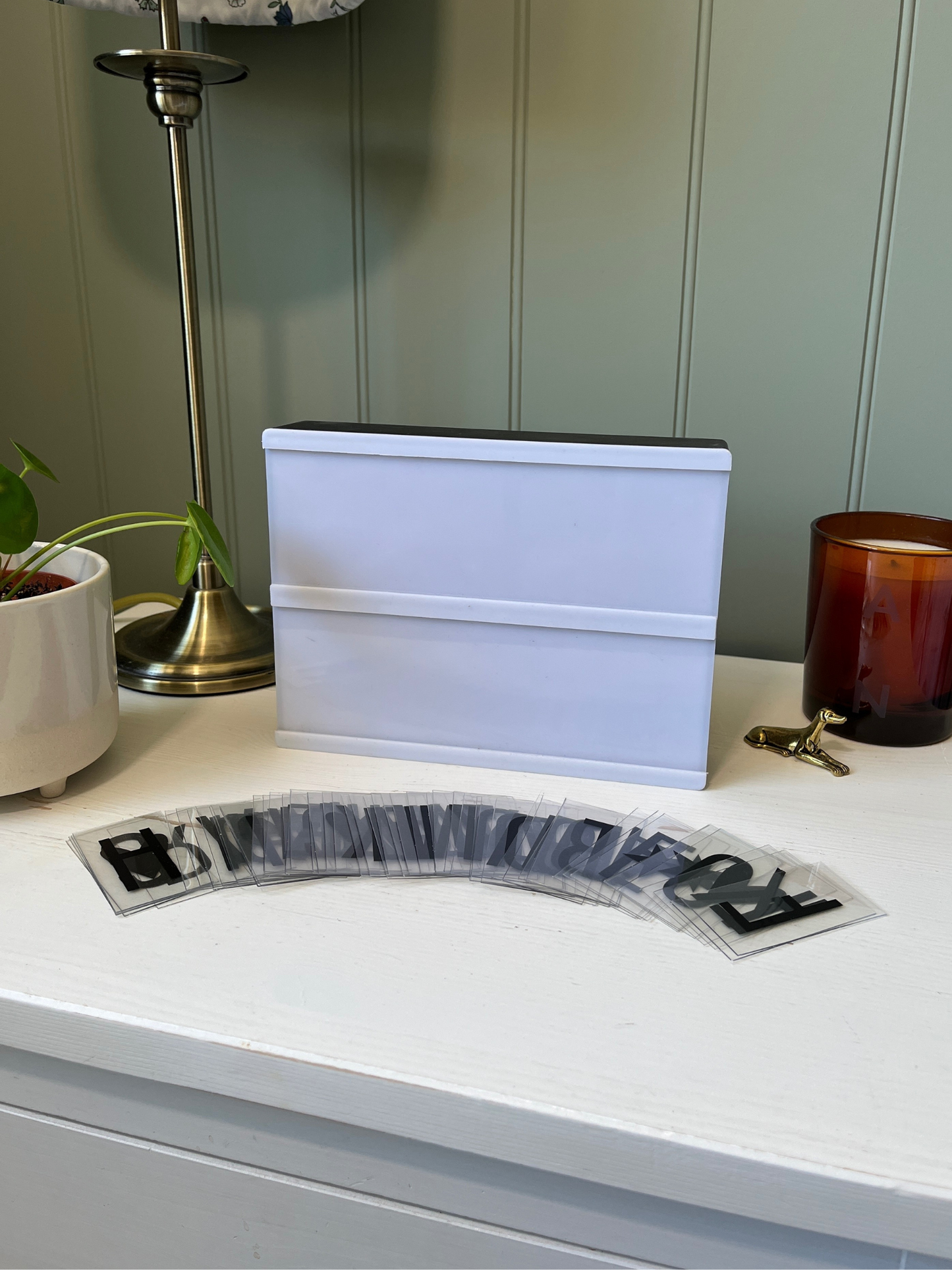 Retro 2000s Lightbox with Letters, Stars & Hearts